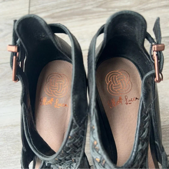 Elliot Lucca Bernadette Woven Leather T-Strap  Heels Size 9 - Picture 11 of 16